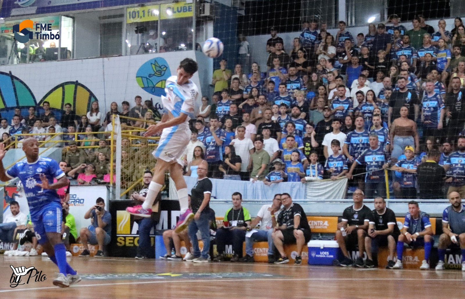 Virada espetacular! Timbó Futsal reage, goleia o Loes e assume a liderança no 39º Torneio de Verão de Indaial