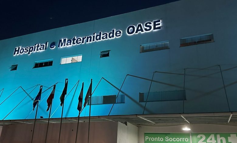 Homem ferido no rosto em briga após formatura descobre mandado de prisão ao dar entrada em hospital de Timbó