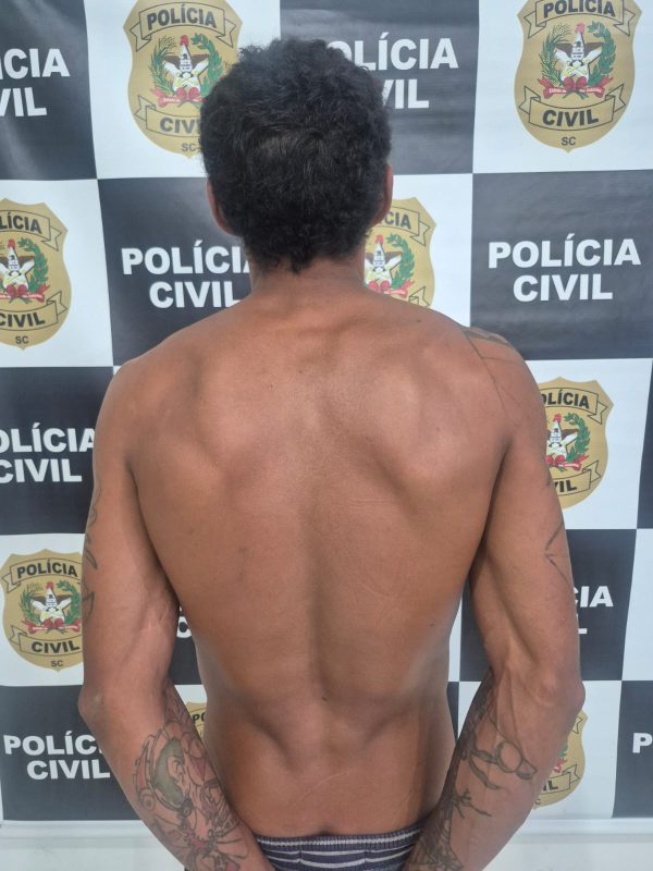 Após ignorar medida protetiva e ameaçar ex-companheira, homem é preso em Blumenau