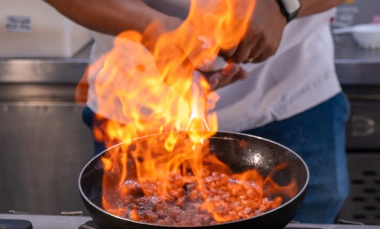 Aulas-show com chefs renomados serão destaque no Festival Brasileiro da Cerveja em Blumenau