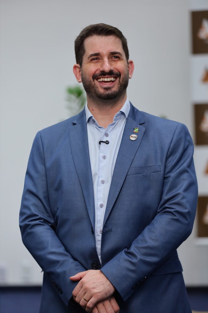 André Vechi assume a Amve e projeta nova agenda regional com foco em mobilidade, prevenção e tecnologia