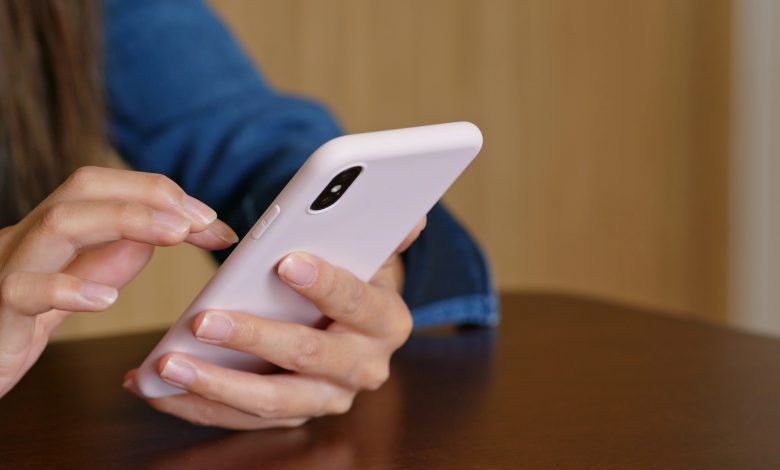 Espanha prepara banimento de redes sociais para menores de 16 anos