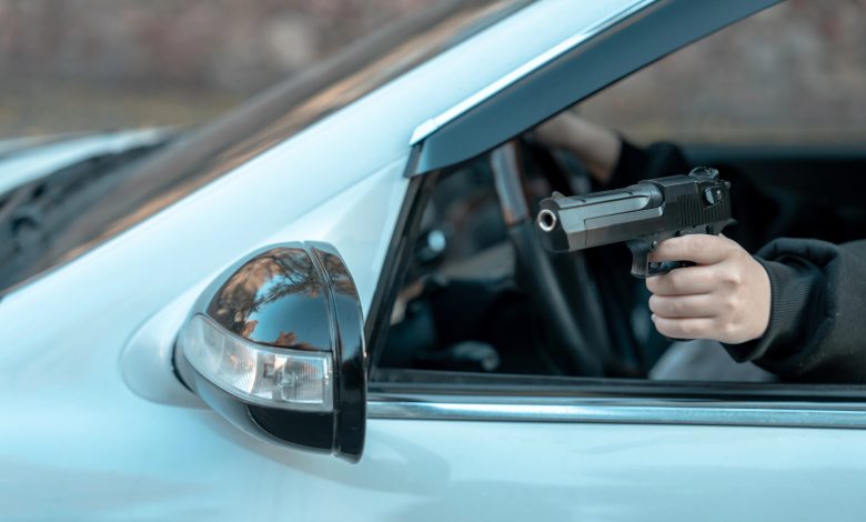 Após fugir de carro suspeito, homem é alvejado por disparo de arma de fogo em Blumenau