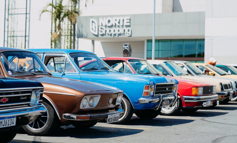Encontro de carros clássicos promete viagem no tempo no Norte Shopping Blumenau