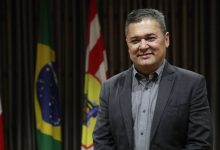 Vereador de Blumenau é alvo de operação da Polícia Civil em investigação sobre rachadinha e desvio de dinheiro público