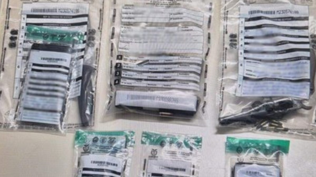 Motorista de aplicativo mata dois passageiros após discussão por cerveja derramada