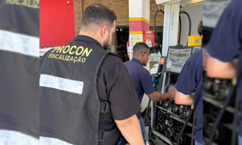 Procon de Indaial investiga se reduções no preço da gasolina anunciadas pela Petrobras chegaram ao bolso do consumidor