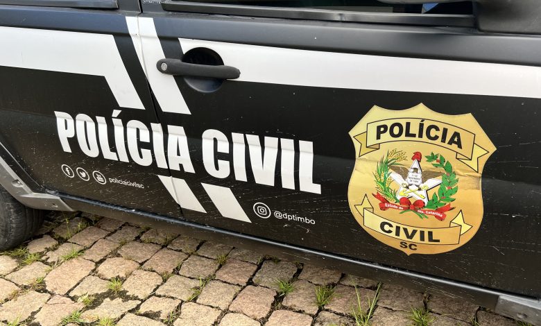Após denúncia de agressões contra menino de 5 anos, mãe e padrasto são indiciados em Brusque