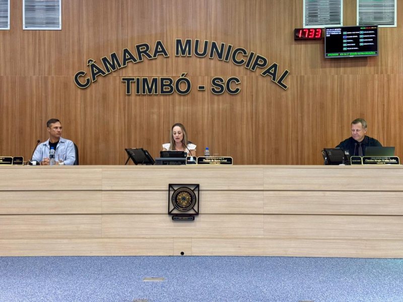 Câmara de Vereadores de Timbó elege nova Mesa Diretora por unanimidade em sessão extraordinária