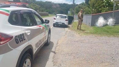 Perseguição termina com dupla presa após tentativa de golpe de R$ 43 mil em Indaial