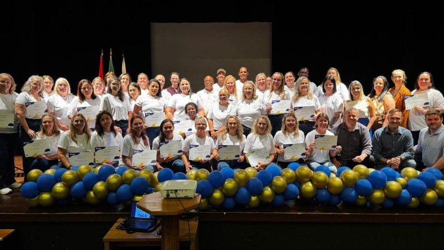 Timbó celebra a formatura de 43 agentes de saúde e fortalece a atenção básica com profissionais mais qualificados