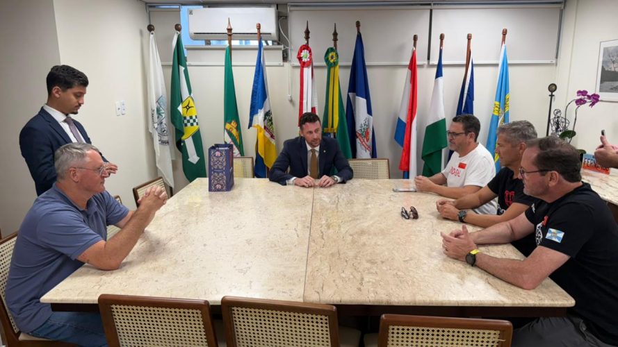 Prefeitos do Médio Vale se unem e articulam candidatura conjunta para sediar o JASC 2027