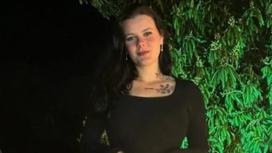 Identificada jovem de 20 anos que morreu em acidente entre moto e caminhão em Pomerode