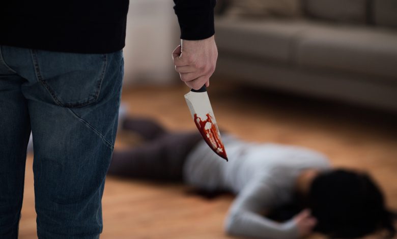 Mulher é atacada com faca dentro de casa em Timbó e consegue pedir ajuda após agressão do companheiro