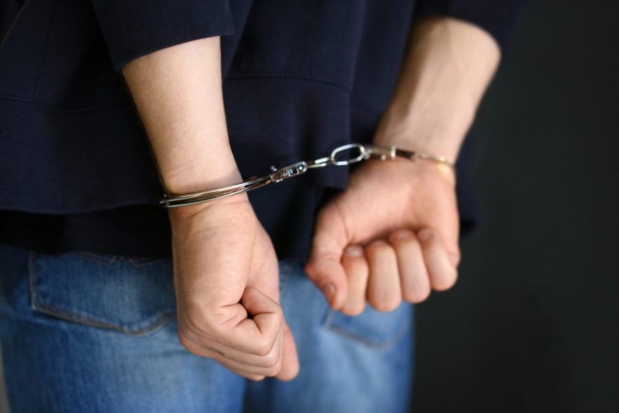 Homem é preso em Timbó por descumprir medida protetiva e praticar agressões contra ex-companheira