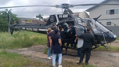 Bebê de nove meses morre após carro da família capotar em SC