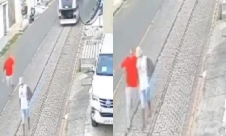 Confeiteiro salva homem surdo de atropelamento por VLT após alerta da esposa