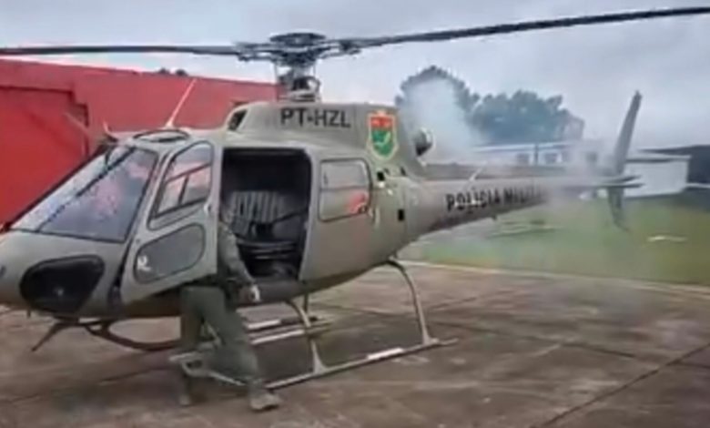 Helicóptero da PM faz pouso de emergência em SC após pane mecânica seguida de princípio de incêndio