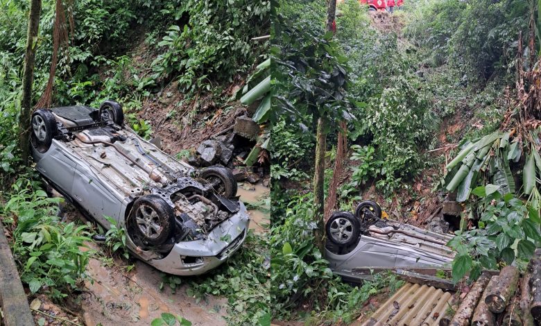 Carro cai em ribanceira de cerca de 15 metros na SC-108 em Blumenau