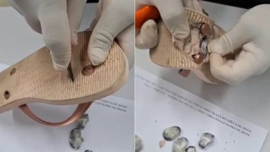 Flagrante: mulher é detida ao tentar entrar em presídio com droga escondida em chinelo