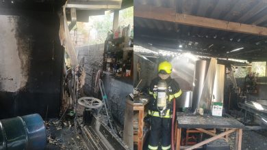 Incêndio destrói empresa em Indaial e homem é levado ao hospital após inalar fumaça