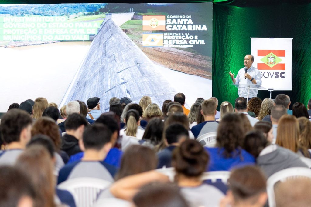 Mais de R$ 215 milhões: governo anuncia pacote histórico contra enchentes no Alto Vale