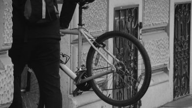 Furto ao amanhecer em Indaial: morador tem bicicleta levada em frente à própria casa