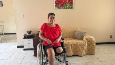 Cristiane segue desde o acidente, em 2019 sem receber nenhum tipo de auxílio da empresa, Foto: Sophya Ferrari / Misturebas News.