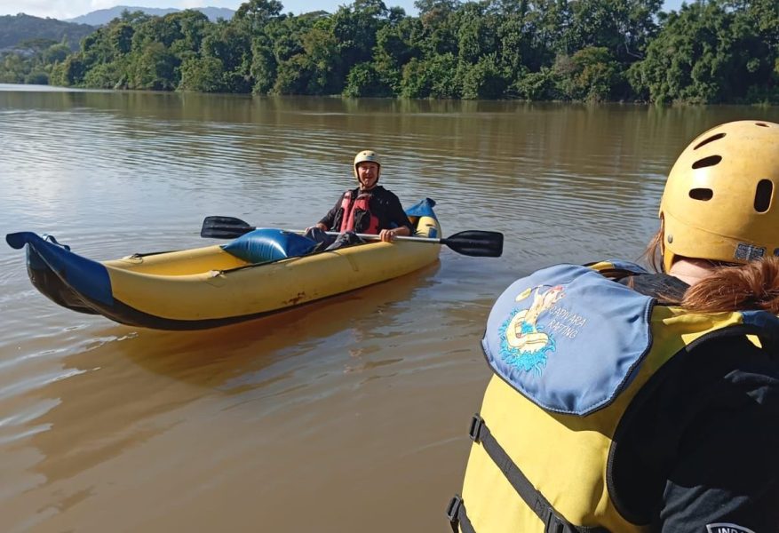 Ação em Indaial retira 150 kg de lixo das margens do Rio Itajaí-Açu e reforça preservação ambiental