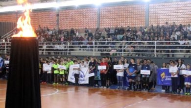 Timbó dá início ao JESTI 2026 com cerimônia no CIC e reúne comunidade escolar para celebrar o esporte