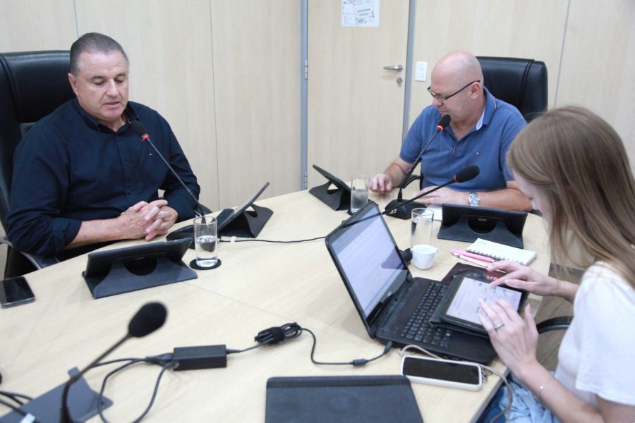 Comissões da Câmara de Blumenau avançam oito propostas e liberam projetos para votação em plenário