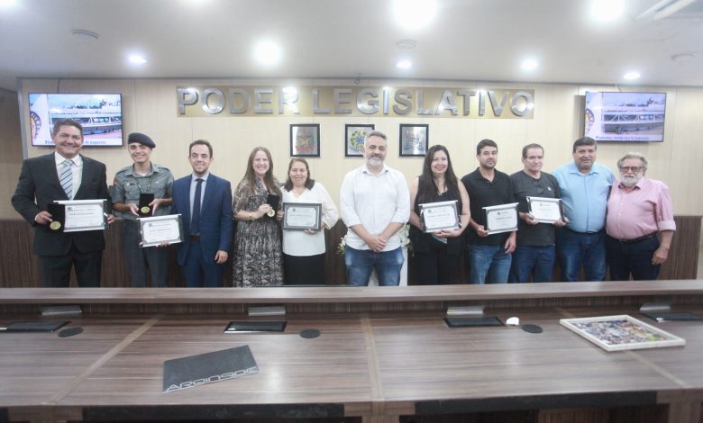 Quem são os nomes por trás das histórias que transformam Blumenau? Câmara homenageia trajetórias marcantes em noite especial