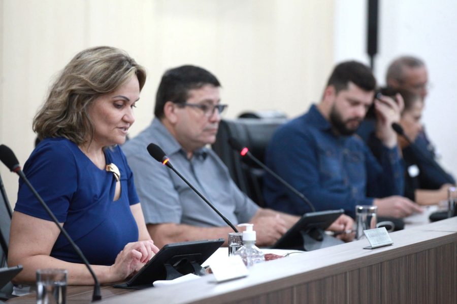 Câmara de Blumenau aprova mudança na Lei Orgânica e redefine prazos do orçamento municipal