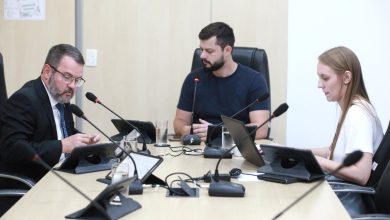 Comissões da Câmara de Blumenau avançam oito propostas e liberam projetos para votação em plenário