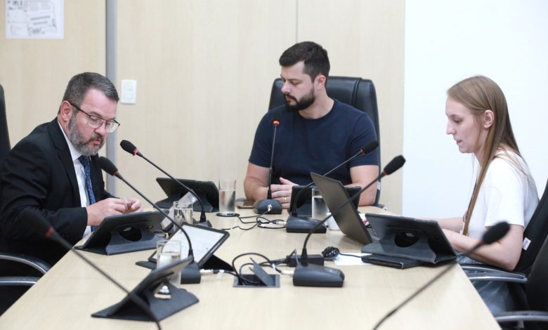 Comissões da Câmara de Blumenau avançam oito propostas e liberam projetos para votação em plenário