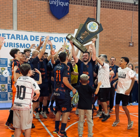 Futsal de Benedito Novo tem final eletrizante, ABEC é campeã e Cosmos leva os prêmios individuais