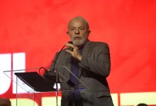 “Não precisamos de escolas cívico-militares no Brasil”, afirma Lula ao sancionar PNE