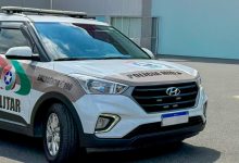 Foragido da Justiça tenta enganar polícia com nome falso, mas acaba preso em Rodeio