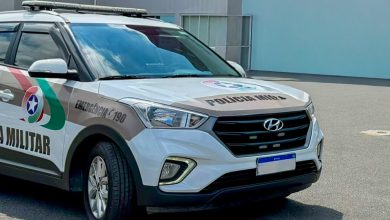 Foragido da Justiça tenta enganar polícia com nome falso, mas acaba preso em Rodeio