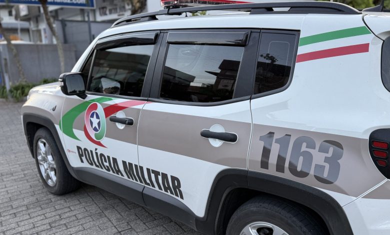 Após denúncia, veículo furtado em Blumenau é recuperado em Pomerode e caso termina com prisão