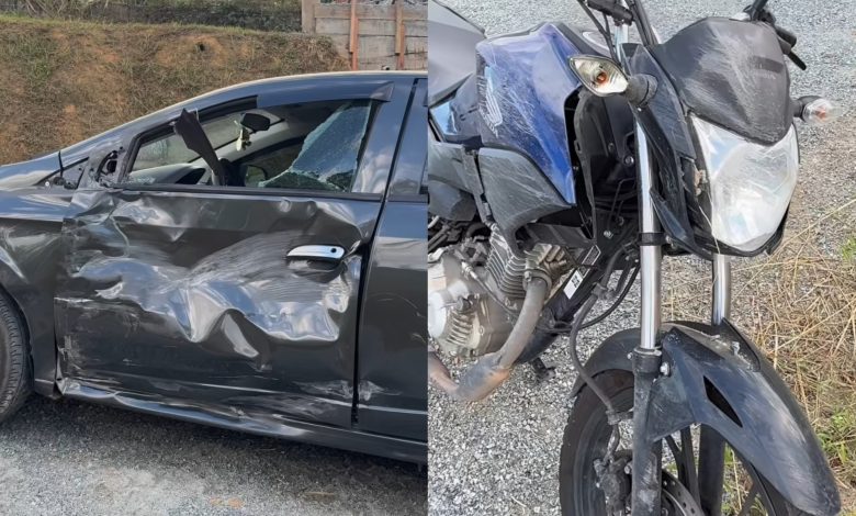 Colisão lateral entre carro e moto deixa motociclista com suspeita de múltiplas fraturas, em Timbó