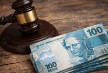 Após deixar a prefeitura, ex-prefeito de SC vai à Justiça para receber R$ 112 mil em férias não tiradas