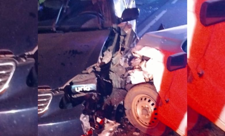 Colisão envolvendo quatro carros deixa dois feridos na SC-110, em Rodeio