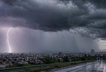 Frente fria avança e intensifica temporais em Santa Catarina entre sexta e sábado