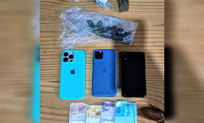 Combate ao tráfico de drogas termina com três pessoas presas durante ação policial em Timbó