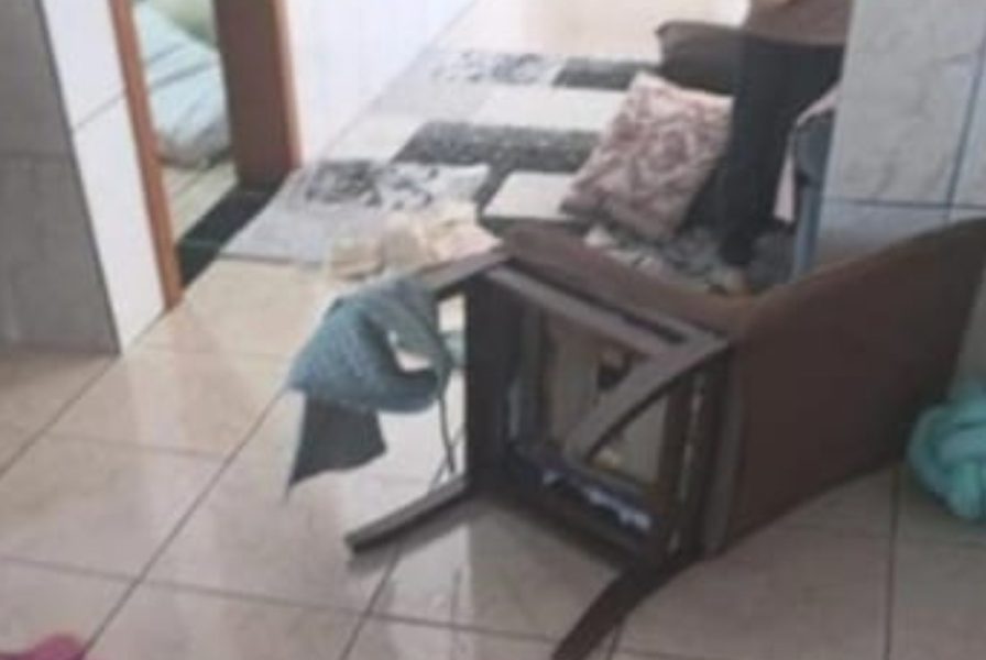 Criminosos que jogaram álcool em criança e mulher são denunciados por série de crimes em SC