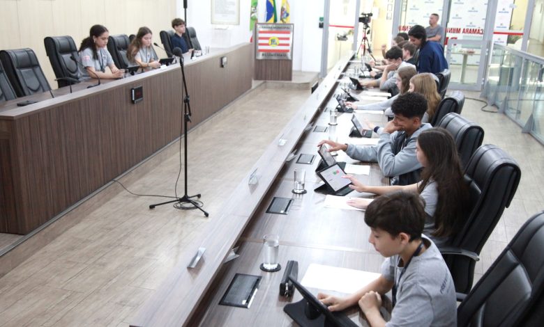 Câmara Mirim de Blumenau leva à tribuna pedidos por lazer público e melhorias nas escolas