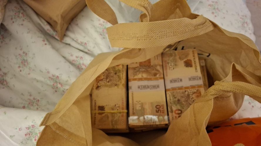 Operação “Ponto Final”: GAECO cumpre mandados em Timbó e região por suspeita de corrupção e superfaturamento