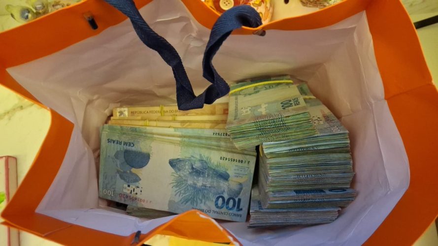 Operação “Ponto Final”: GAECO cumpre mandados em Timbó e região por suspeita de corrupção e superfaturamento