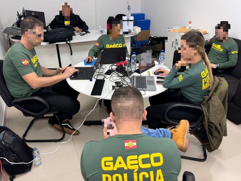 Operação do GAECO cumpre mandados em Timbó e investiga esquema de corrupção de quase R$ 500 mil em SC